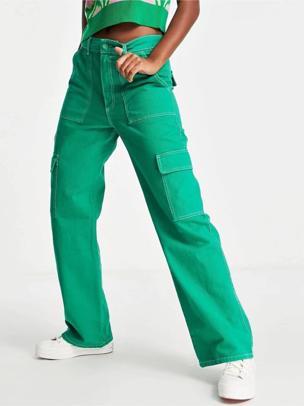 Pull&Bear Straight-Leg Cargo Pants Cargo Pants in Green Size 0 (32EU) Like New